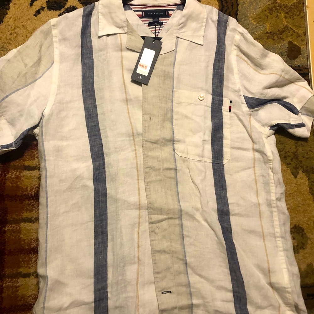 NWT Tommy Hilfiger button up shirt